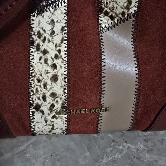 Michael Kors Mercer Patchwork Suede Leather Burgundy Bucket Bag Crossbody NWOT - Picture 2 of 12
